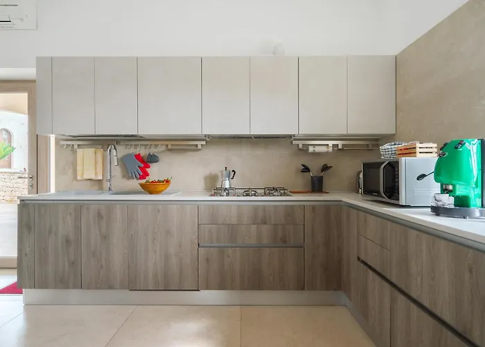 Exclusive Luxury Monte Pompilio Villa