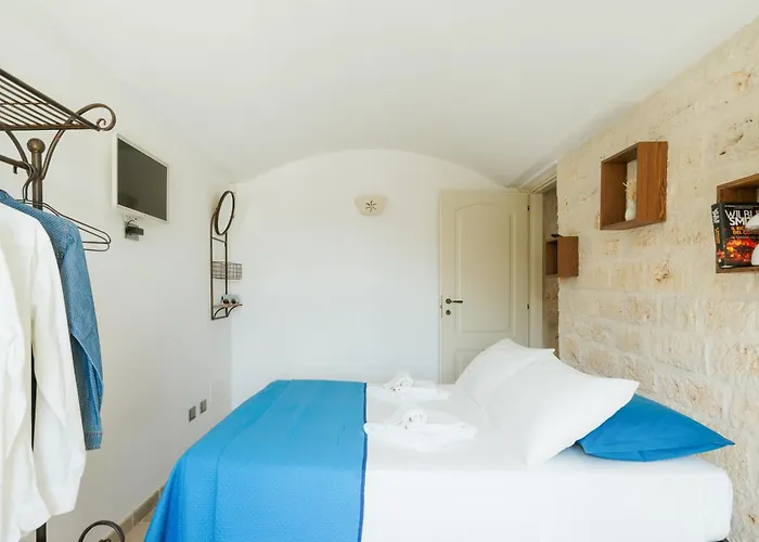 Exclusive Luxury Monte Pompilio Villa